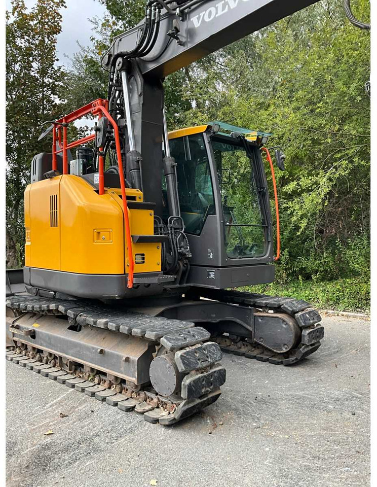 Crawler excavator Volvo ECR145EL: picture 8