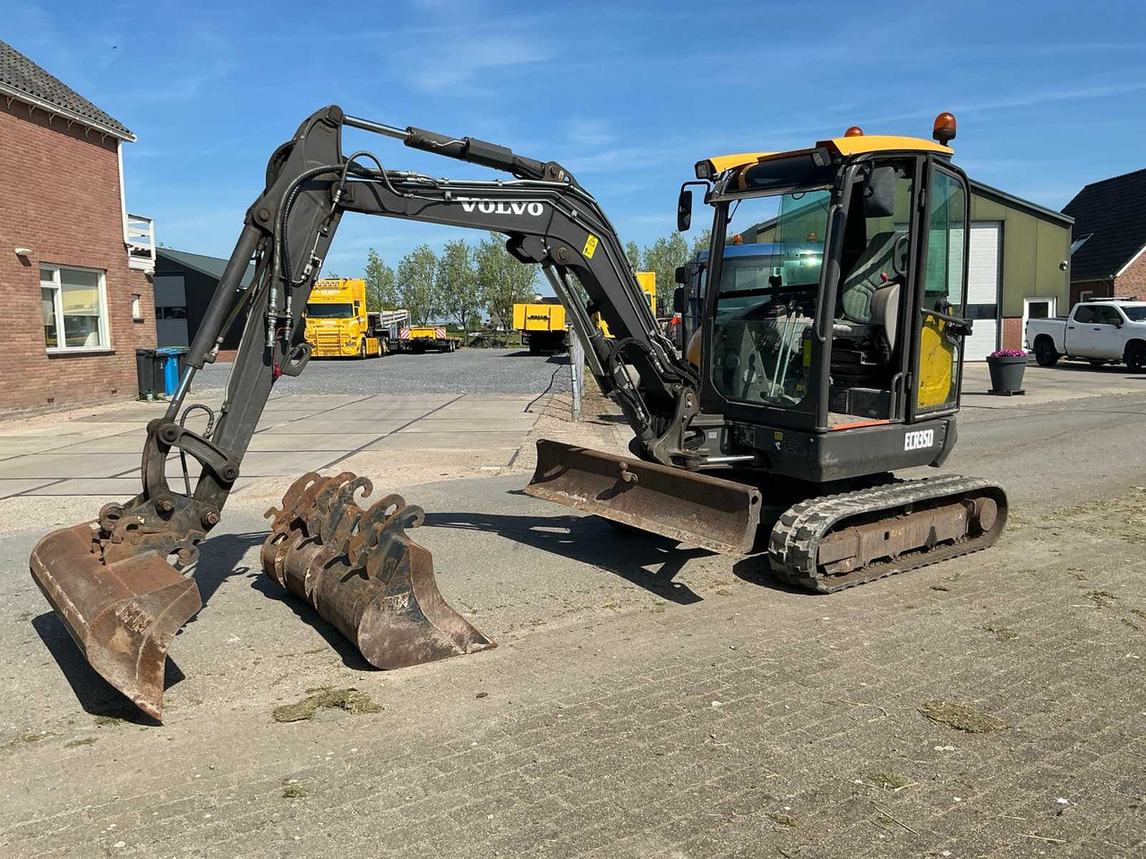 Volvo ECR35D - Crawler excavator: picture 1 Volvo ECR35D - Crawler excavator: picture 1