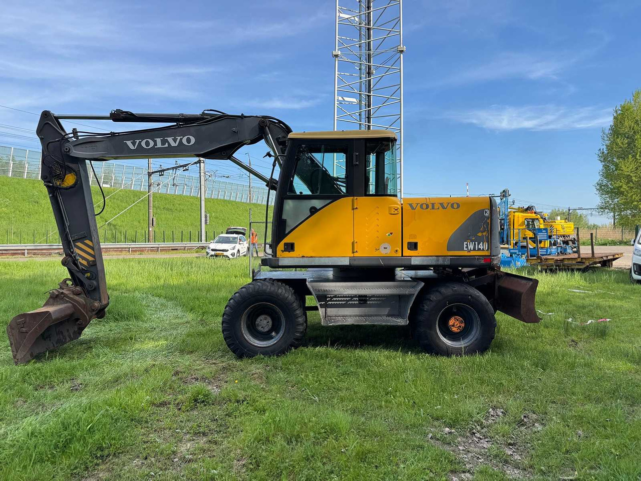 Volvo EW140 - Wheel excavator: picture 1 Volvo EW140 - Wheel excavator: picture 1