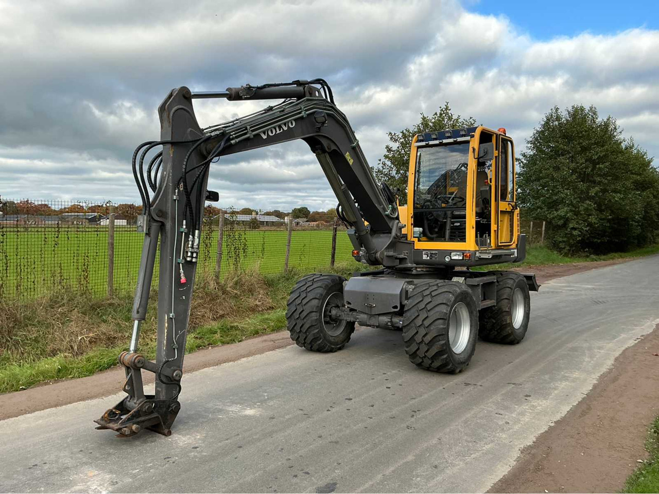 Volvo EW70 - Wheel excavator: picture 1 Volvo EW70 - Wheel excavator: picture 1