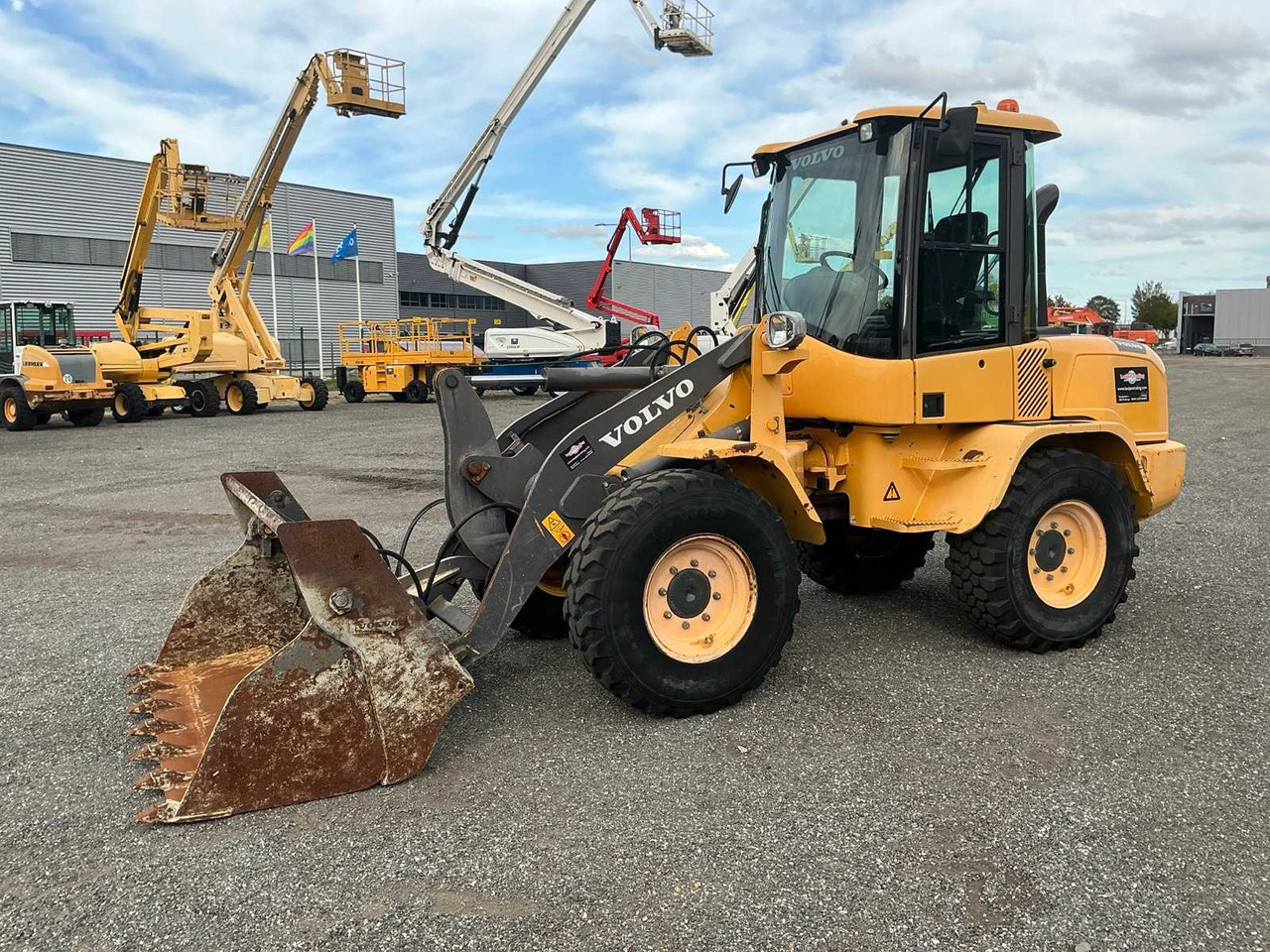 Volvo L35G - Wheel loader: picture 2 Volvo L35G - Wheel loader: picture 2