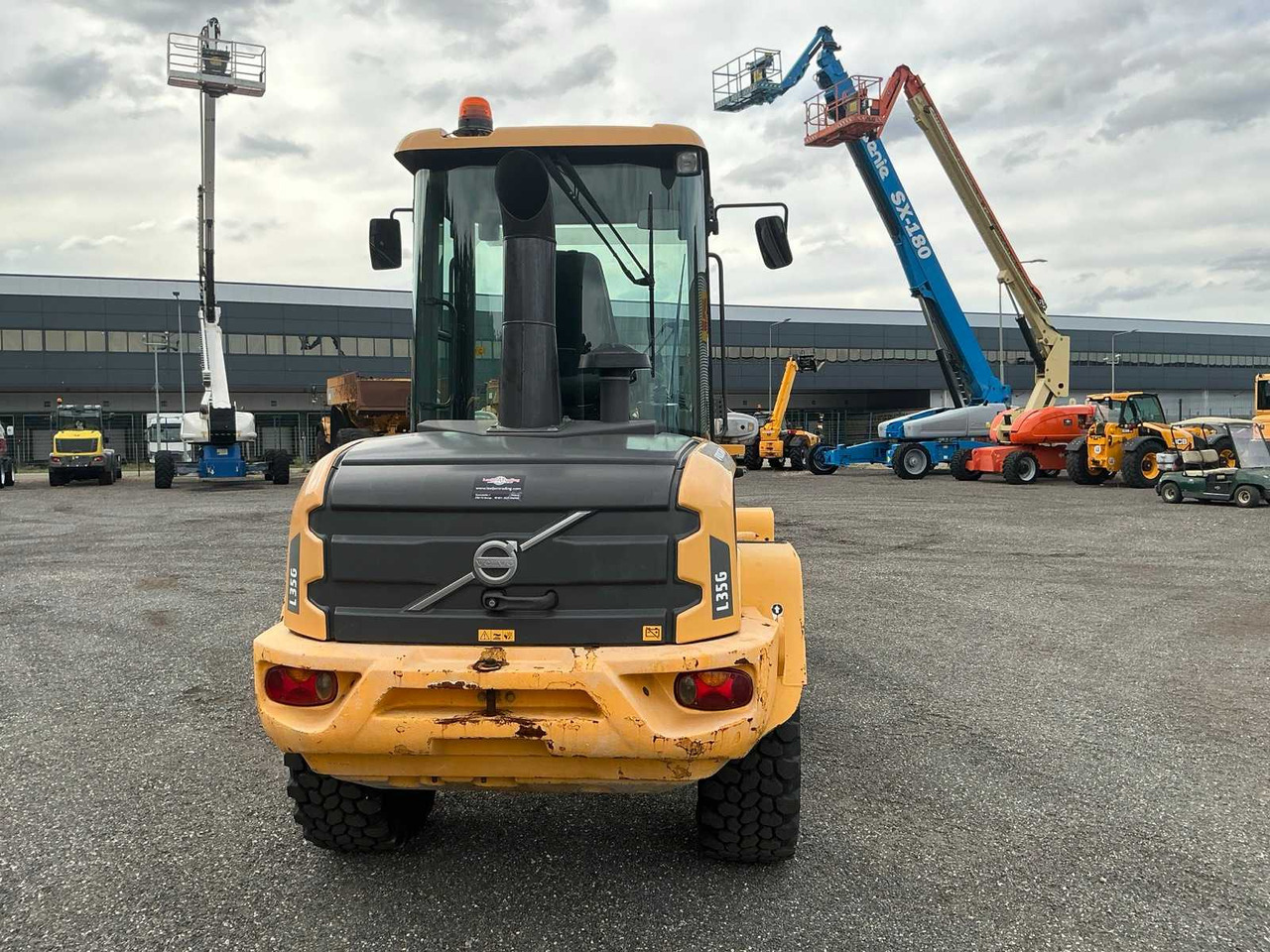 Volvo L35G - Wheel loader: picture 3 Volvo L35G - Wheel loader: picture 3