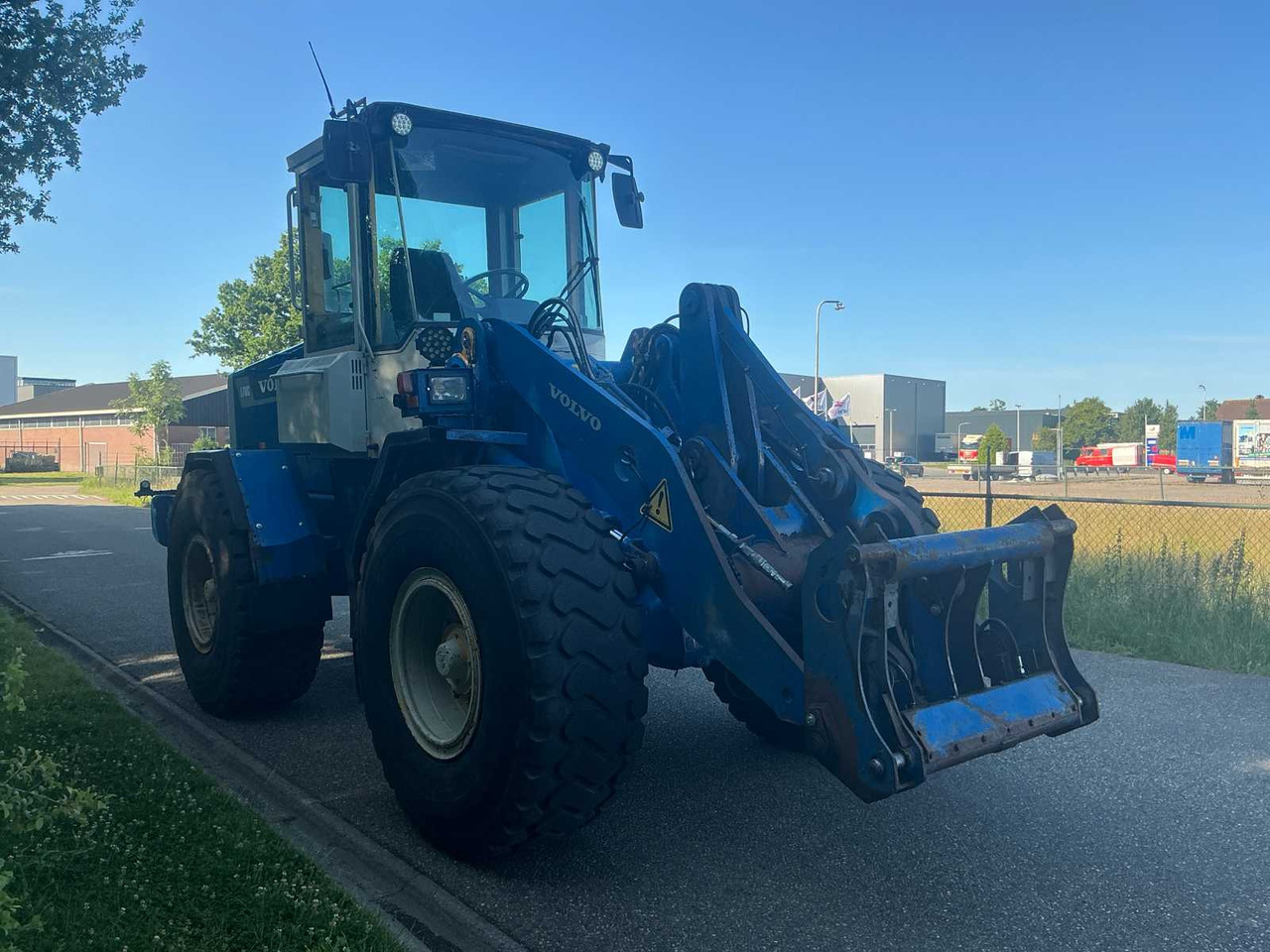 Volvo L70C - Wheel loader: picture 3 Volvo L70C - Wheel loader: picture 3