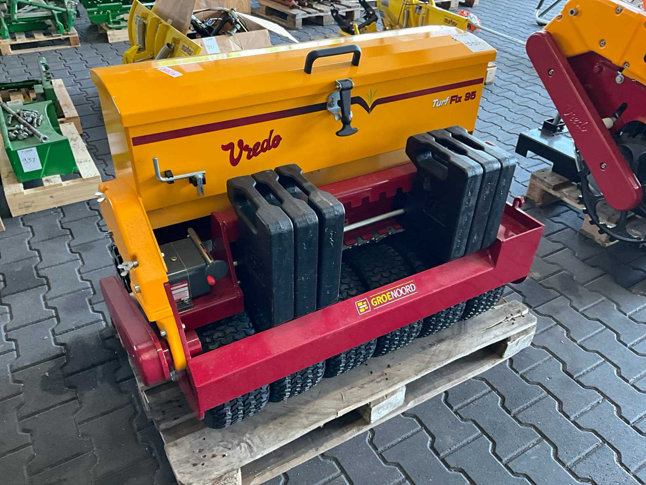 Vredo Turf Fix 95 - Sowing equipment: picture 4 Vredo Turf Fix 95 - Sowing equipment: picture 4