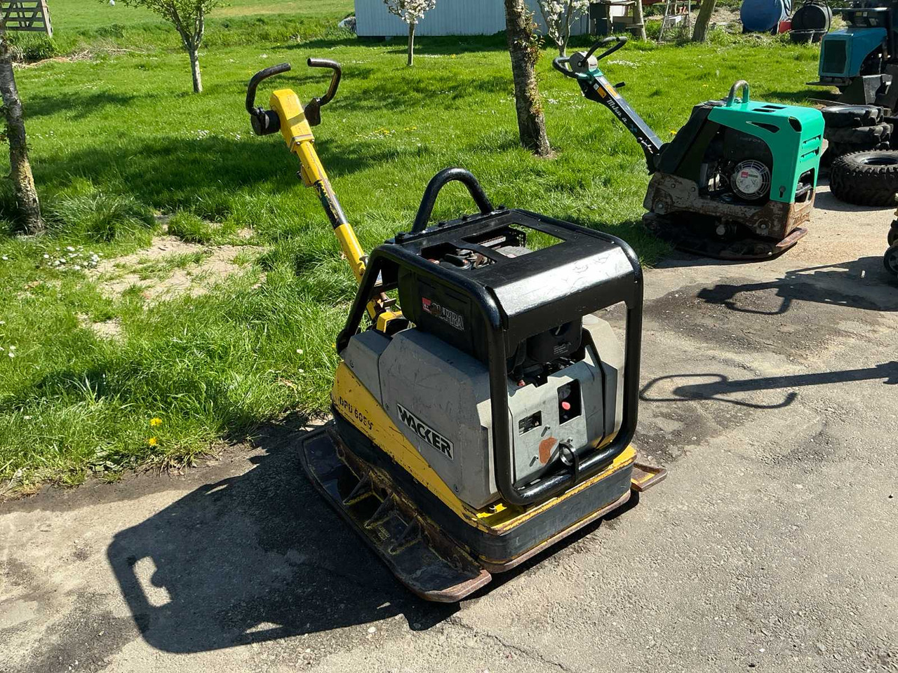 Wacker DPU 6055 - Vibratory plate: picture 3 Wacker DPU 6055 - Vibratory plate: picture 3