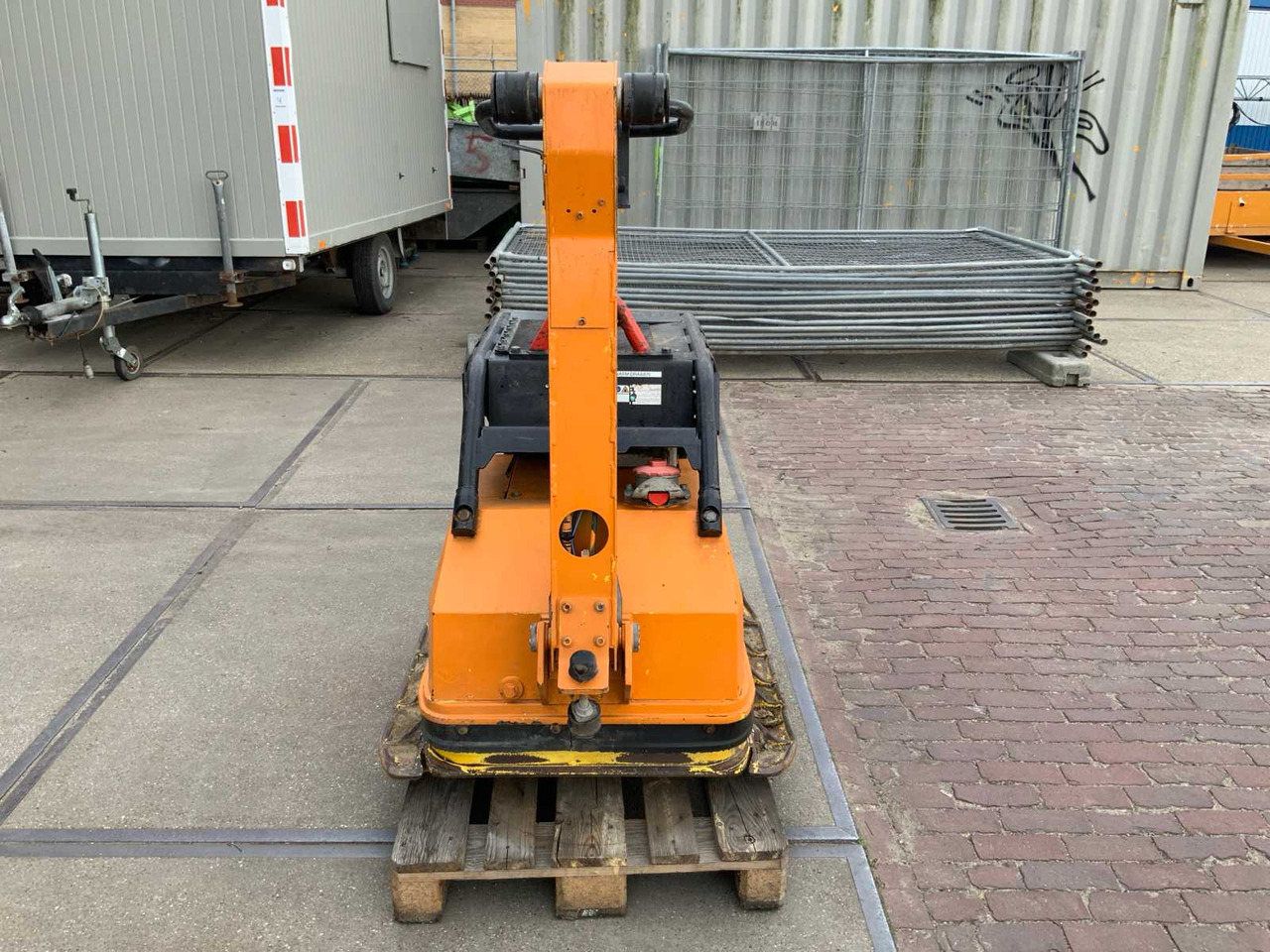 Wacker Neuson DPU 100-70 - Vibratory plate: picture 4 Wacker Neuson DPU 100-70 - Vibratory plate: picture 4