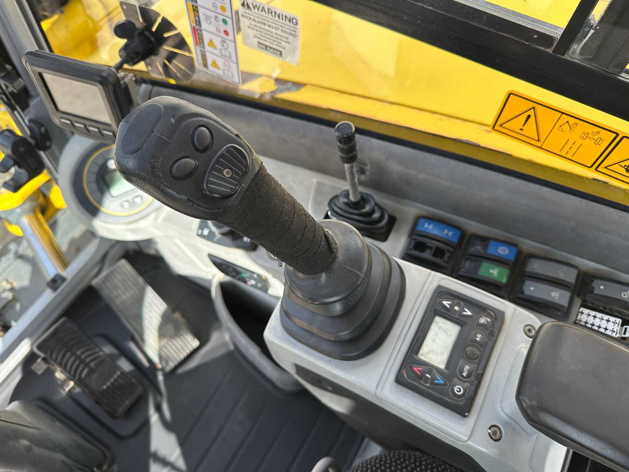 Wheel excavator Wacker Neuson EW100: picture 39
