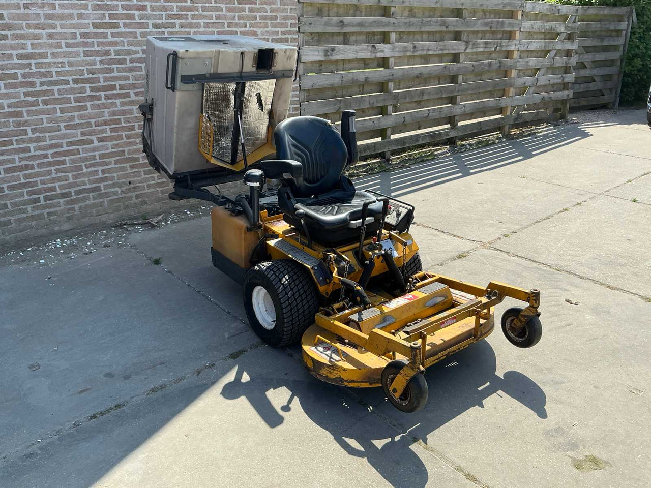 Walker - Garden mower: picture 4 Walker - Garden mower: picture 4