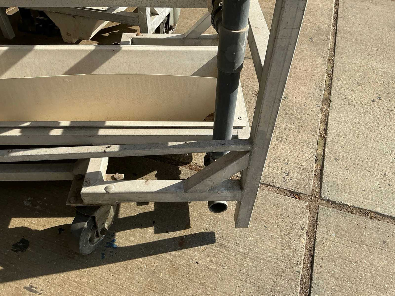 Water cart (5x) - Livestock equipment: picture 4 Water cart (5x) - Livestock equipment: picture 4