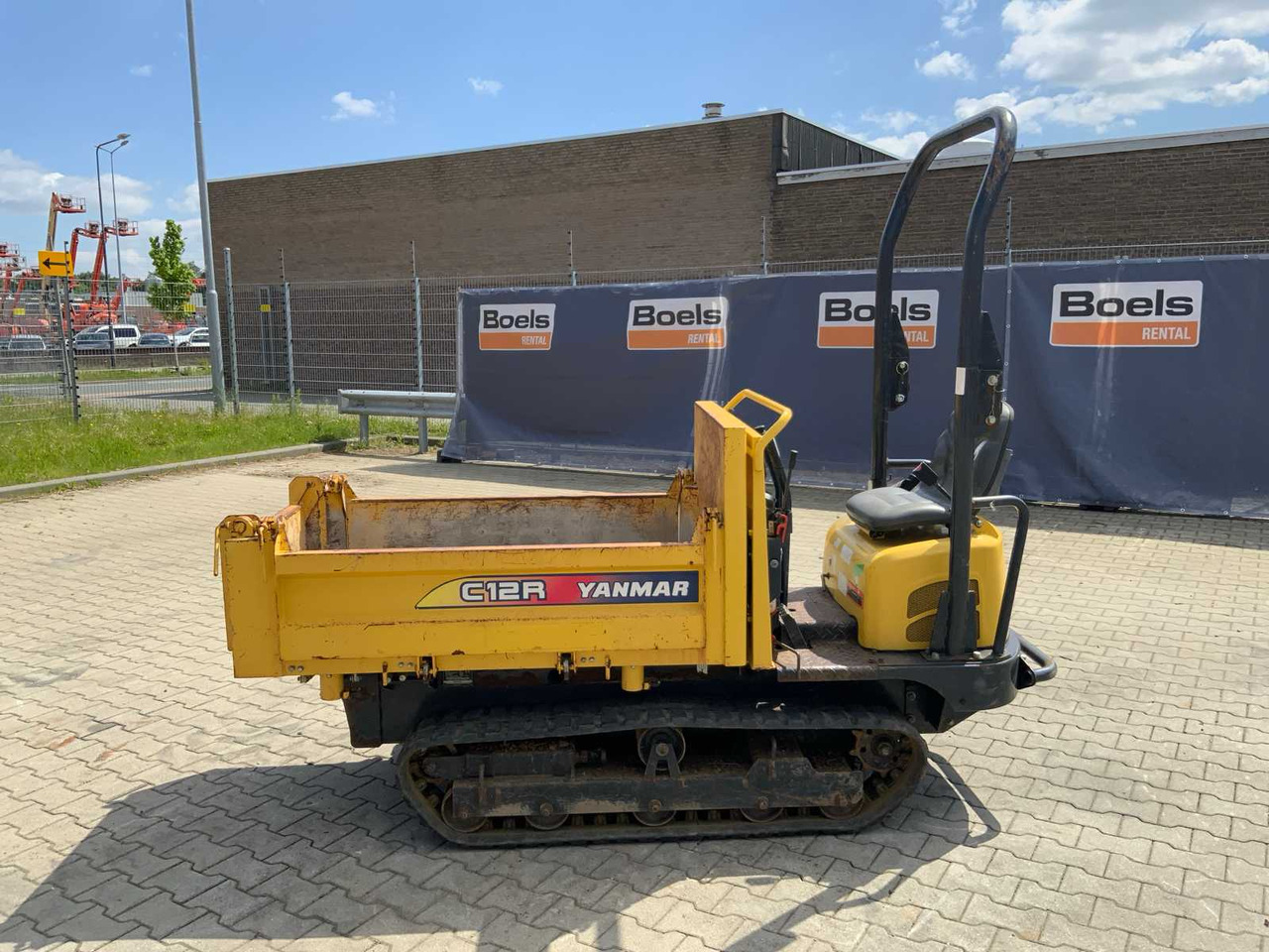 Yanmar C12R-B - Dumper: picture 3 Yanmar C12R-B - Dumper: picture 3