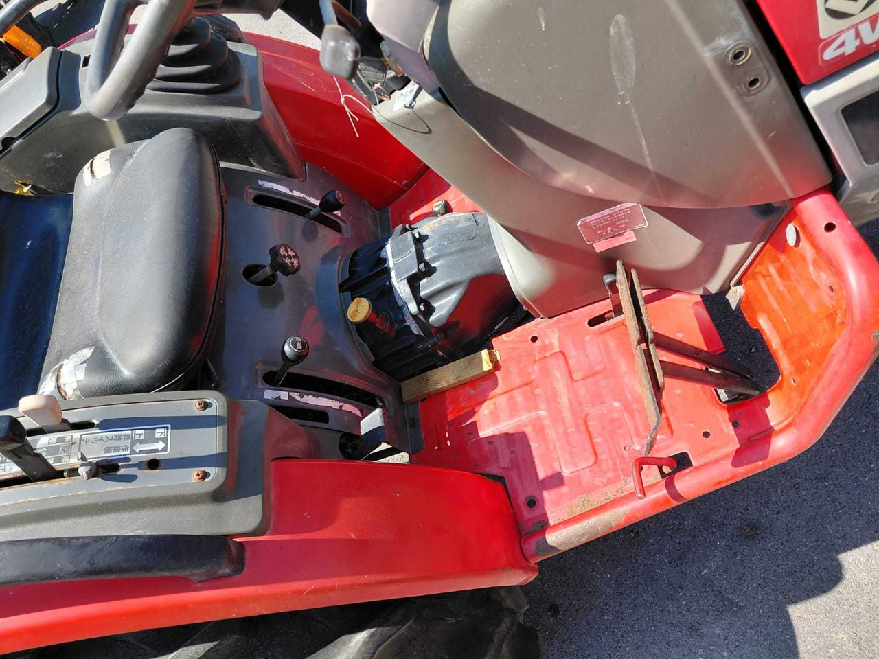 Yanmar F180 - Compact tractor: picture 5 Yanmar F180 - Compact tractor: picture 5