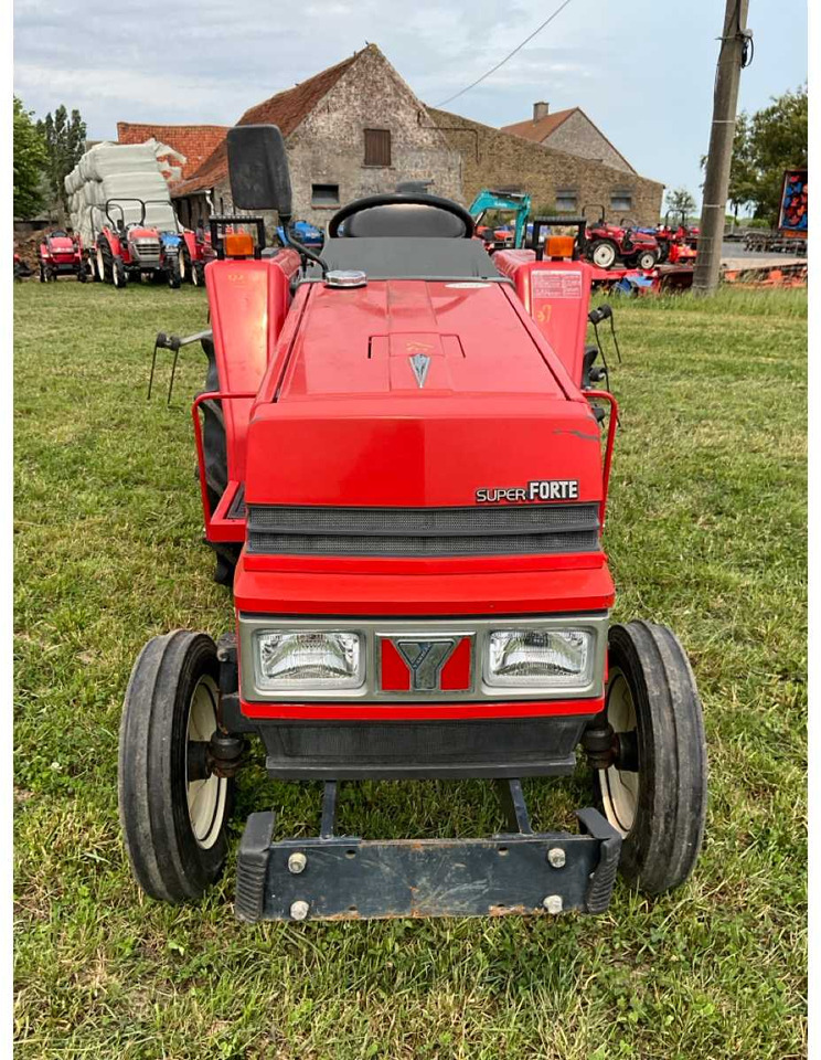 Yanmar F215 - Compact tractor: picture 2 Yanmar F215 - Compact tractor: picture 2