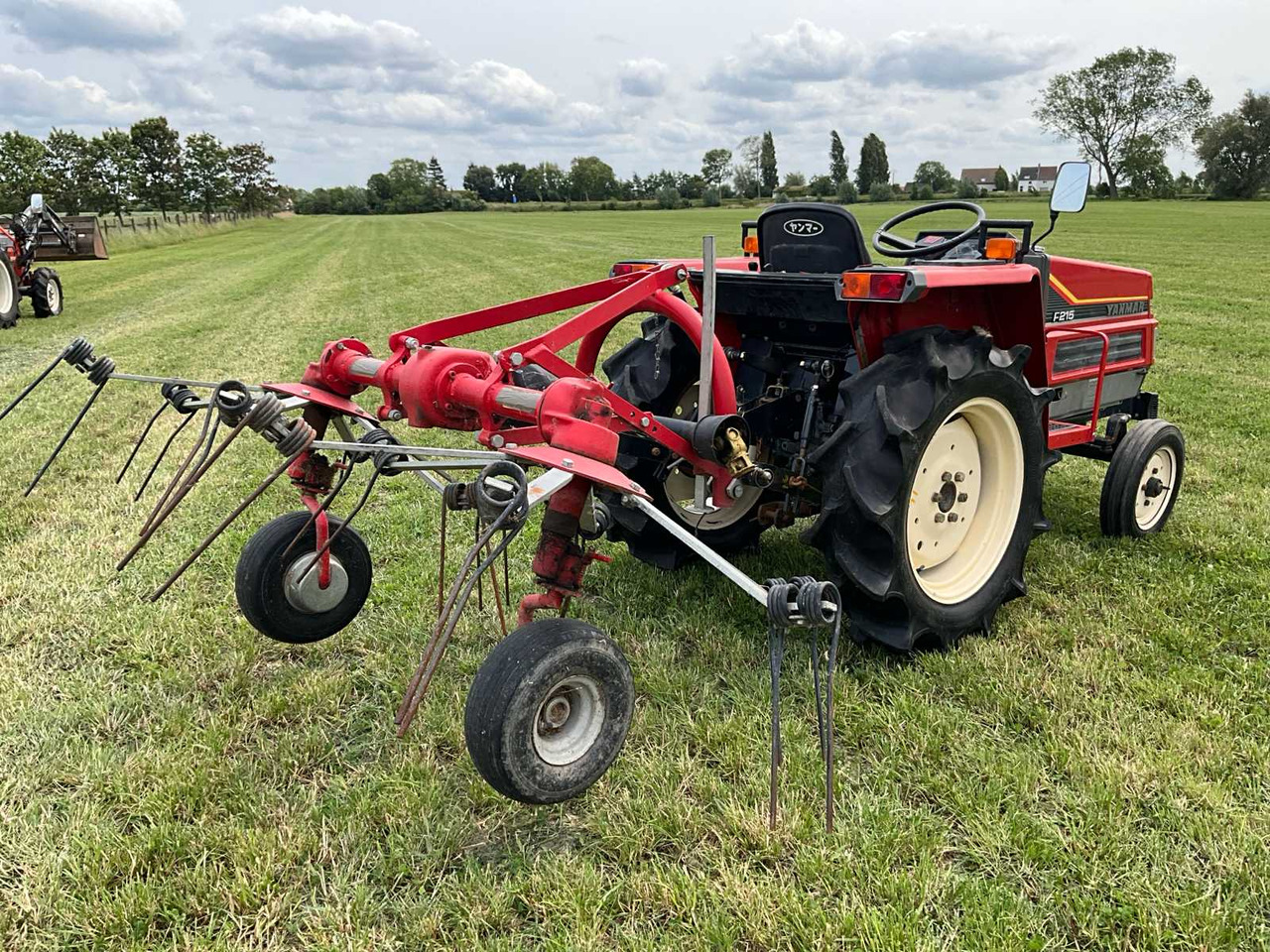 Yanmar F215 - Compact tractor: picture 5 Yanmar F215 - Compact tractor: picture 5