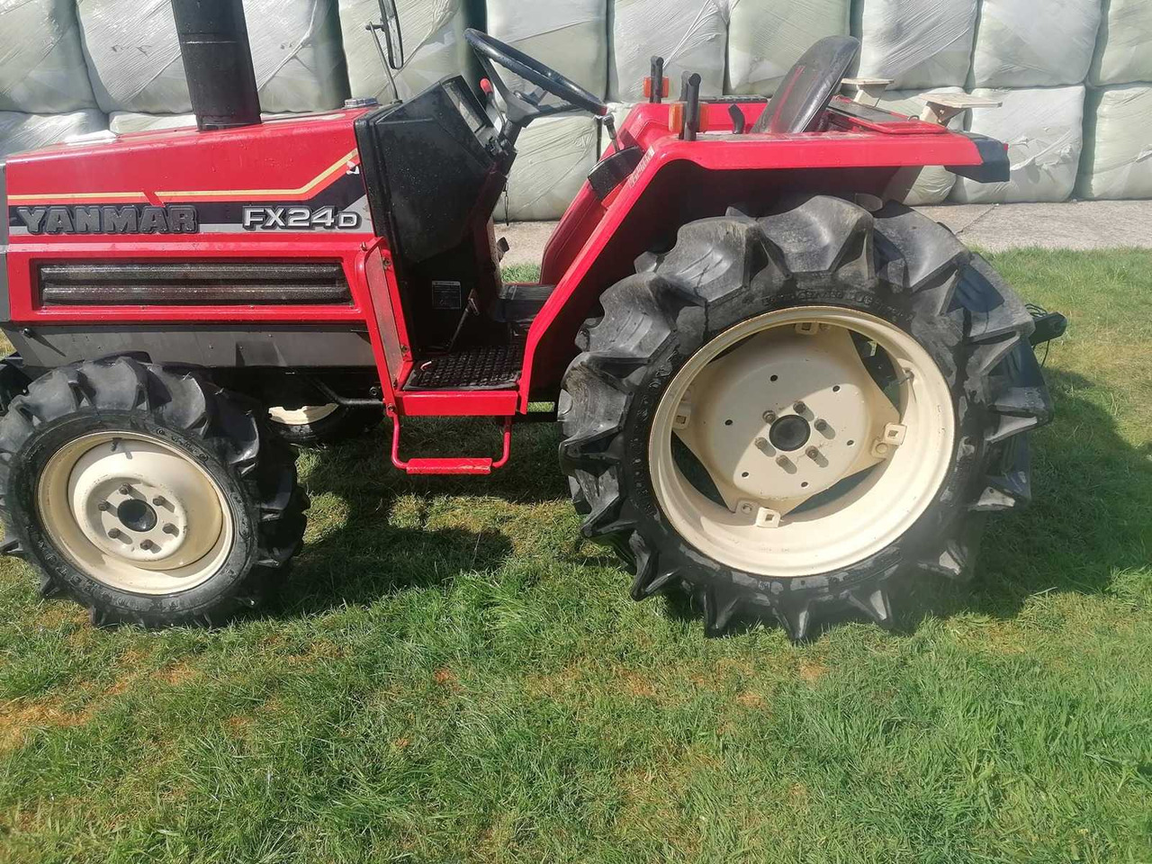 Yanmar FX24D - Compact tractor: picture 1 Yanmar FX24D - Compact tractor: picture 1