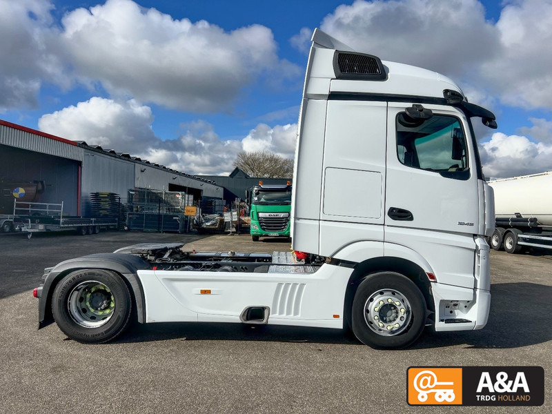 Mercedes-Benz ACTROS 1845 LS - MP5-NEW CONDITION-MIRRORCAM-FRIGO-STAND KLIMA - Tractor unit: picture 5 Mercedes-Benz ACTROS 1845 LS - MP5-NEW CONDITION-MIRRORCAM-FRIGO-STAND KLIMA - Tractor unit: picture 5