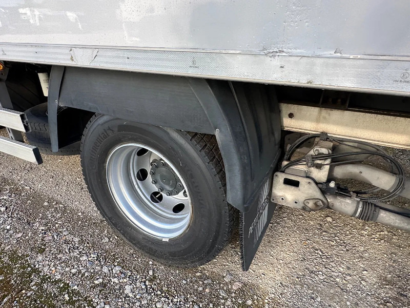 DAF LF 210 LF.14.210 EURO6. KOELBAKWAGEN MET LAADKLEP - Refrigerator truck: picture 5 DAF LF 210 LF.14.210 EURO6. KOELBAKWAGEN MET LAADKLEP - Refrigerator truck: picture 5