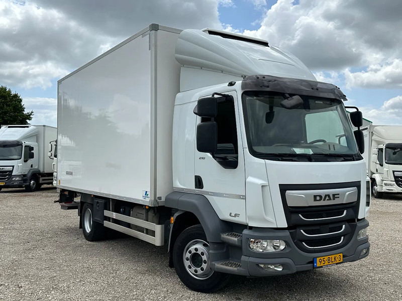 DAF LF 210 LF.14.210 EURO6. KOELBAKWAGEN MET LAADKLEP - Refrigerator truck: picture 2 DAF LF 210 LF.14.210 EURO6. KOELBAKWAGEN MET LAADKLEP - Refrigerator truck: picture 2
