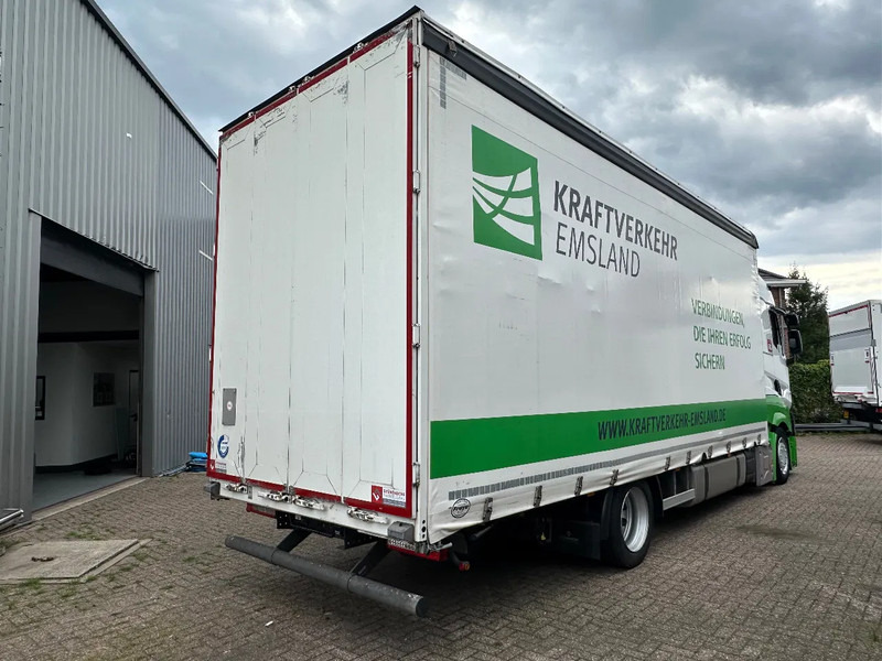 Renault T HIGH 440 - Curtainsider truck: picture 3 Renault T HIGH 440 - Curtainsider truck: picture 3
