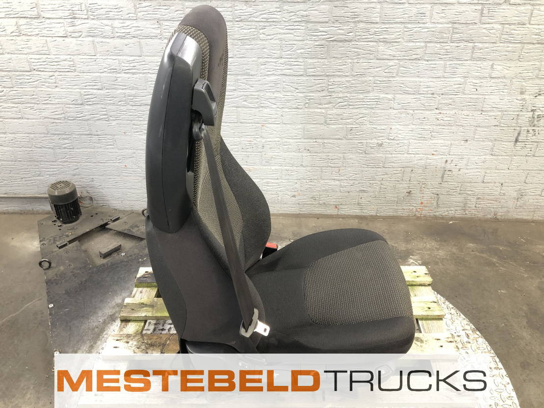 DAF Bijrijdersstoel luchtgeveerd - Seat for Truck: picture 2 DAF Bijrijdersstoel luchtgeveerd - Seat for Truck: picture 2
