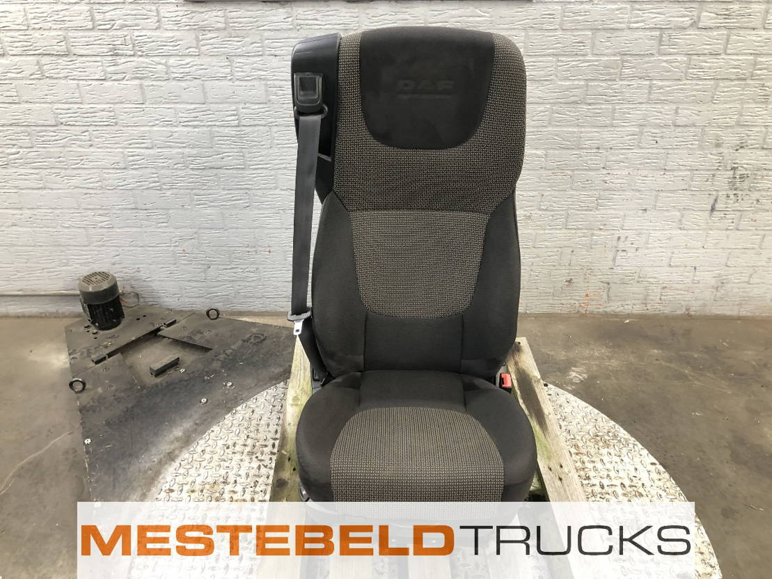 DAF Bijrijdersstoel luchtgeveerd - Seat for Truck: picture 1 DAF Bijrijdersstoel luchtgeveerd - Seat for Truck: picture 1