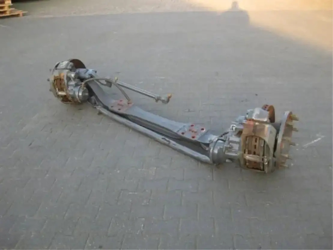 DAF CF 85 Vooras XF105 / - Front axle for Truck: picture 1 DAF CF 85 Vooras XF105 / - Front axle for Truck: picture 1