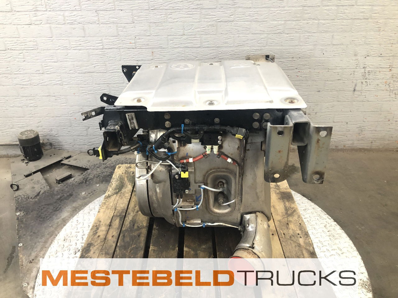 DAF Diesel particul filter DPF - Exhaust system for Truck: picture 3 DAF Diesel particul filter DPF - Exhaust system for Truck: picture 3