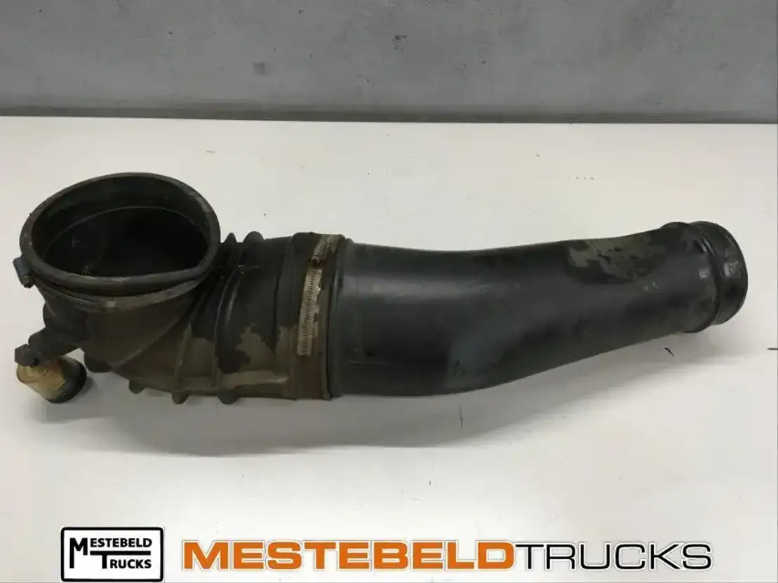 DAF Luchtinlaatleiding - Brake parts for Truck: picture 1 DAF Luchtinlaatleiding - Brake parts for Truck: picture 1