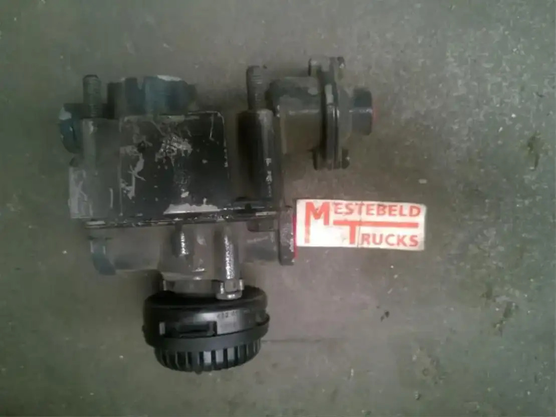 DAF Relaisventiel leeg-last - Brake parts for Truck: picture 1 DAF Relaisventiel leeg-last - Brake parts for Truck: picture 1