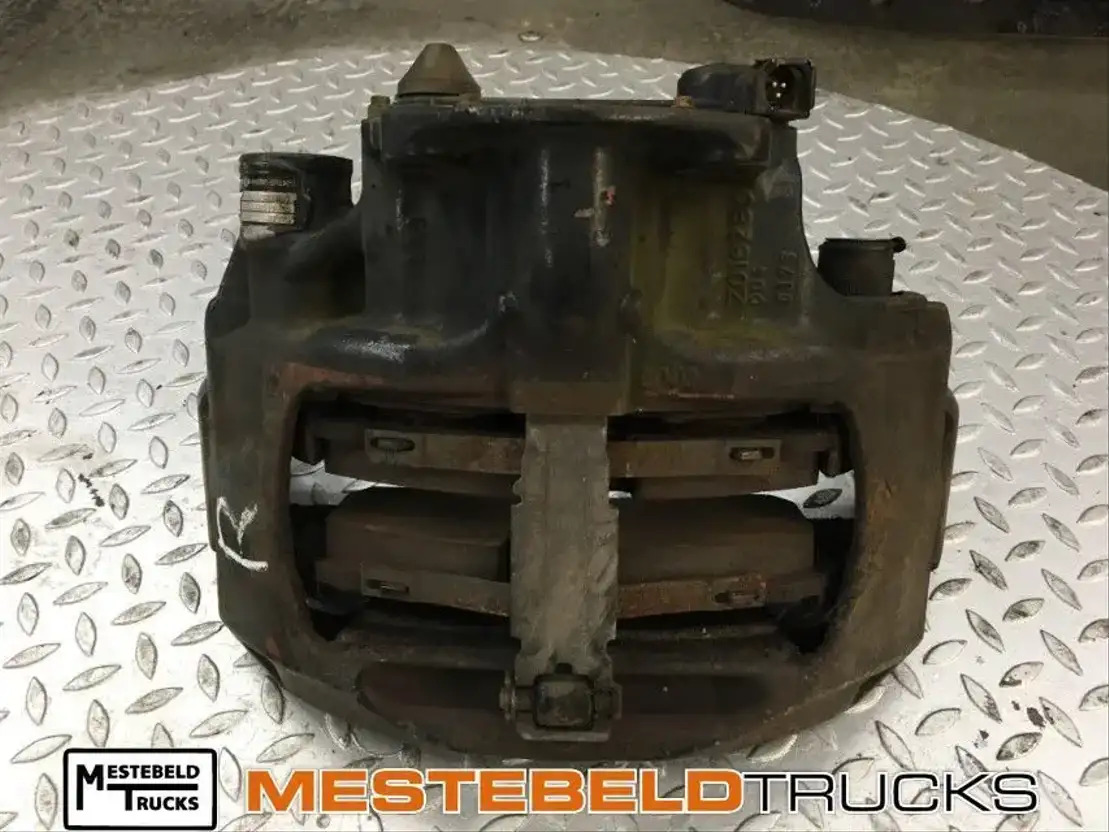DAF Remklauw linksachter - Brake parts for Truck: picture 1 DAF Remklauw linksachter - Brake parts for Truck: picture 1