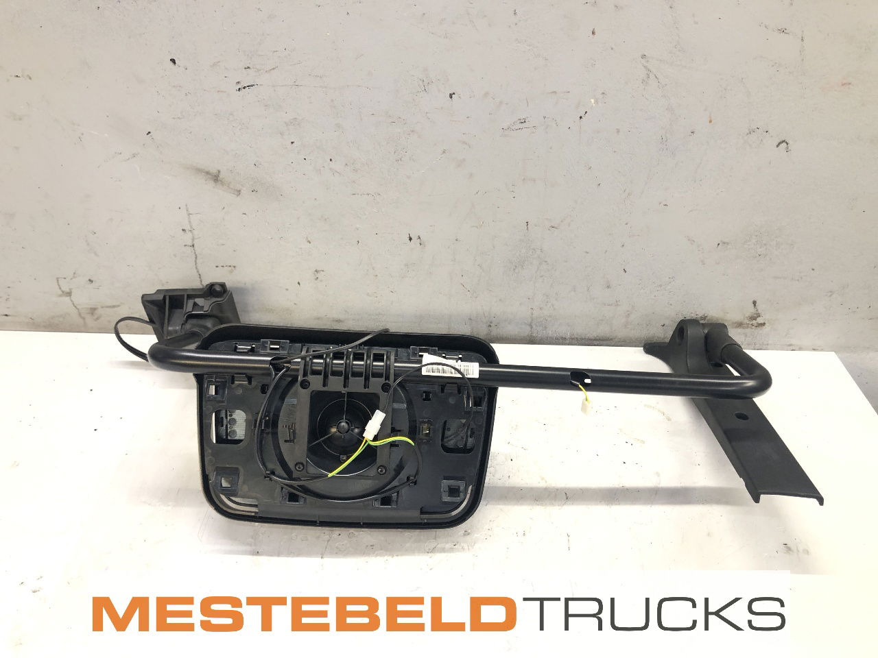 DAF Spiegel met steun links - Cab and interior for Truck: picture 2 DAF Spiegel met steun links - Cab and interior for Truck: picture 2