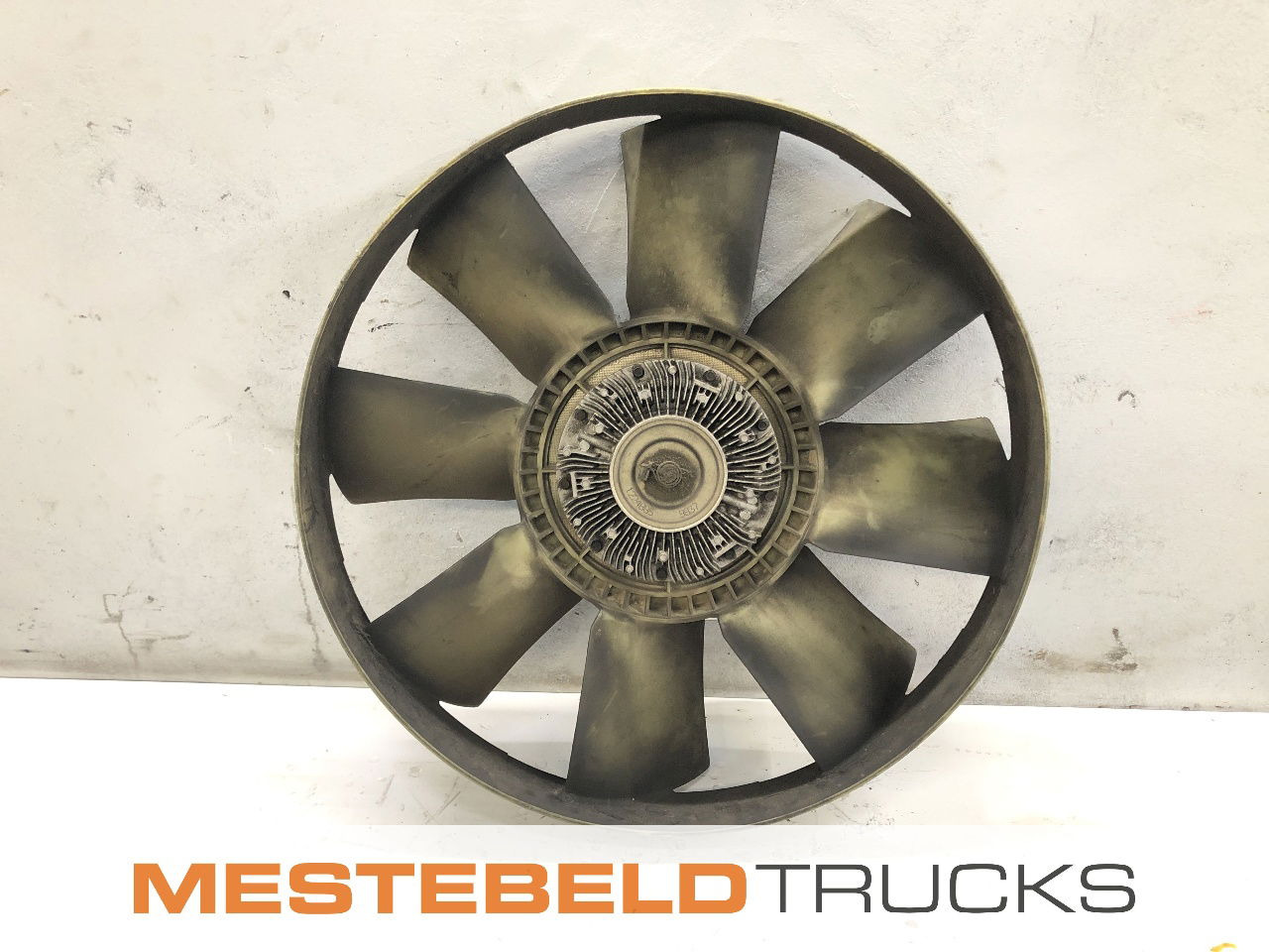 DAF Visco vin + koppeling RS222L - Cooling system for Truck: picture 1 DAF Visco vin + koppeling RS222L - Cooling system for Truck: picture 1