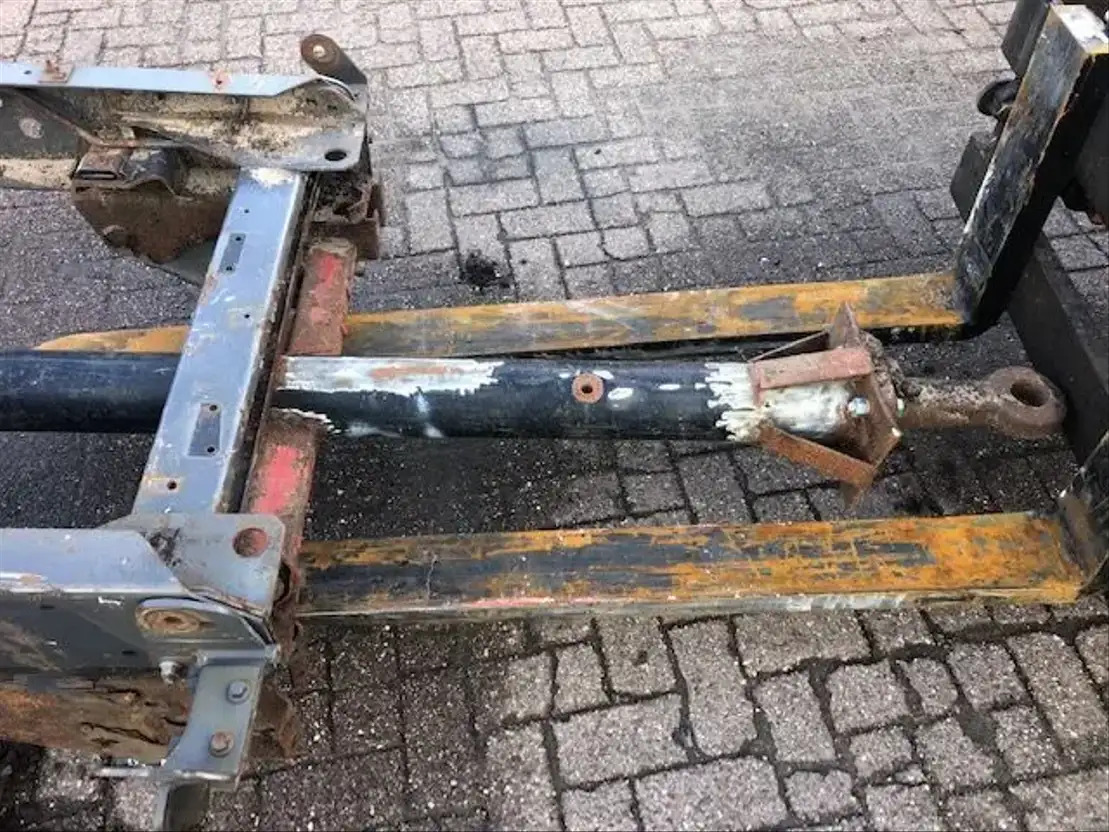Diversen DIV. Onderstel - Frame/ Chassis for Truck: picture 4 Diversen DIV. Onderstel - Frame/ Chassis for Truck: picture 4