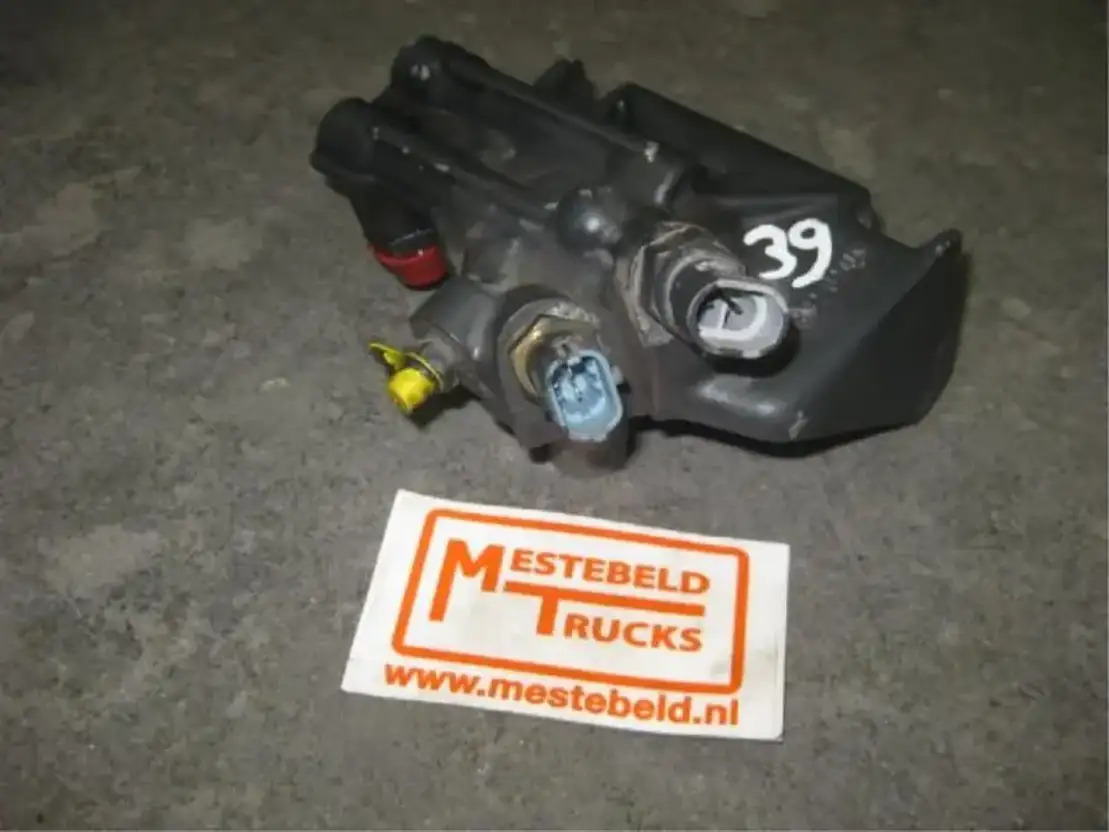 Iveco Filterhuis - Fuel system for Truck: picture 1 Iveco Filterhuis - Fuel system for Truck: picture 1