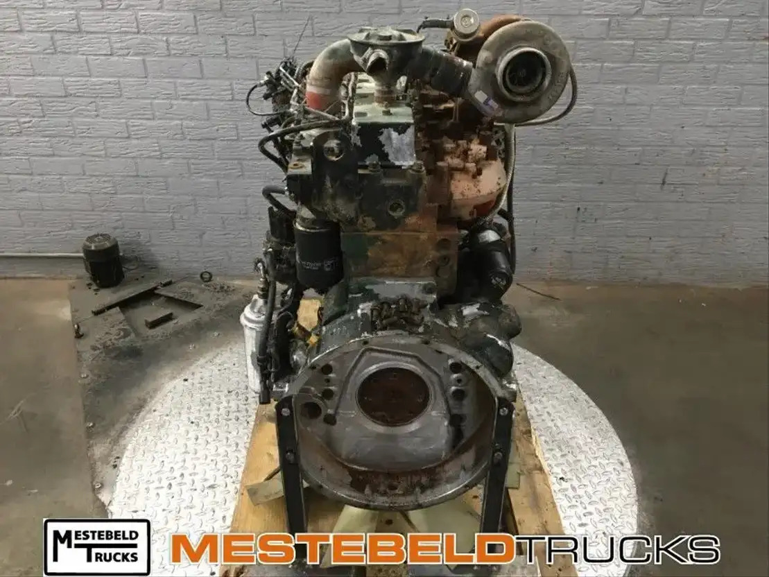Komatsu Motor Cummins 8.3 ltr - Engine for Truck: picture 2 Komatsu Motor Cummins 8.3 ltr - Engine for Truck: picture 2