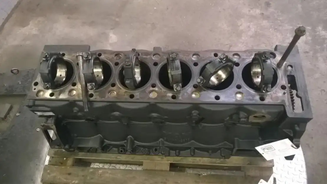 MAN Motorblok D2676 LF 05 - Engine and parts for Truck: picture 2 MAN Motorblok D2676 LF 05 - Engine and parts for Truck: picture 2