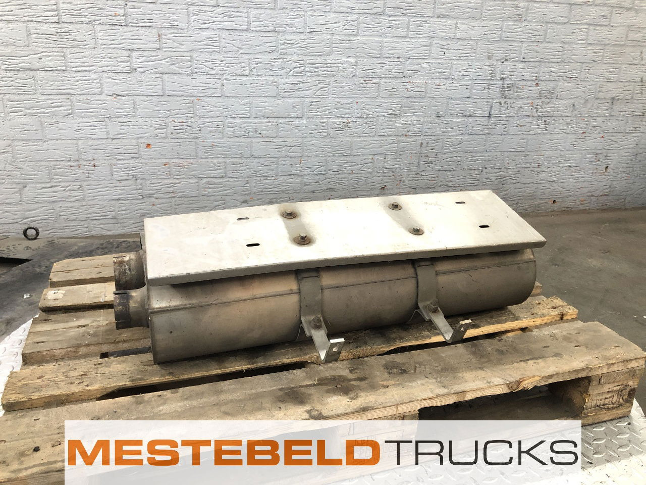MAN Roetfilter Twintec - Exhaust system for Truck: picture 1 MAN Roetfilter Twintec - Exhaust system for Truck: picture 1