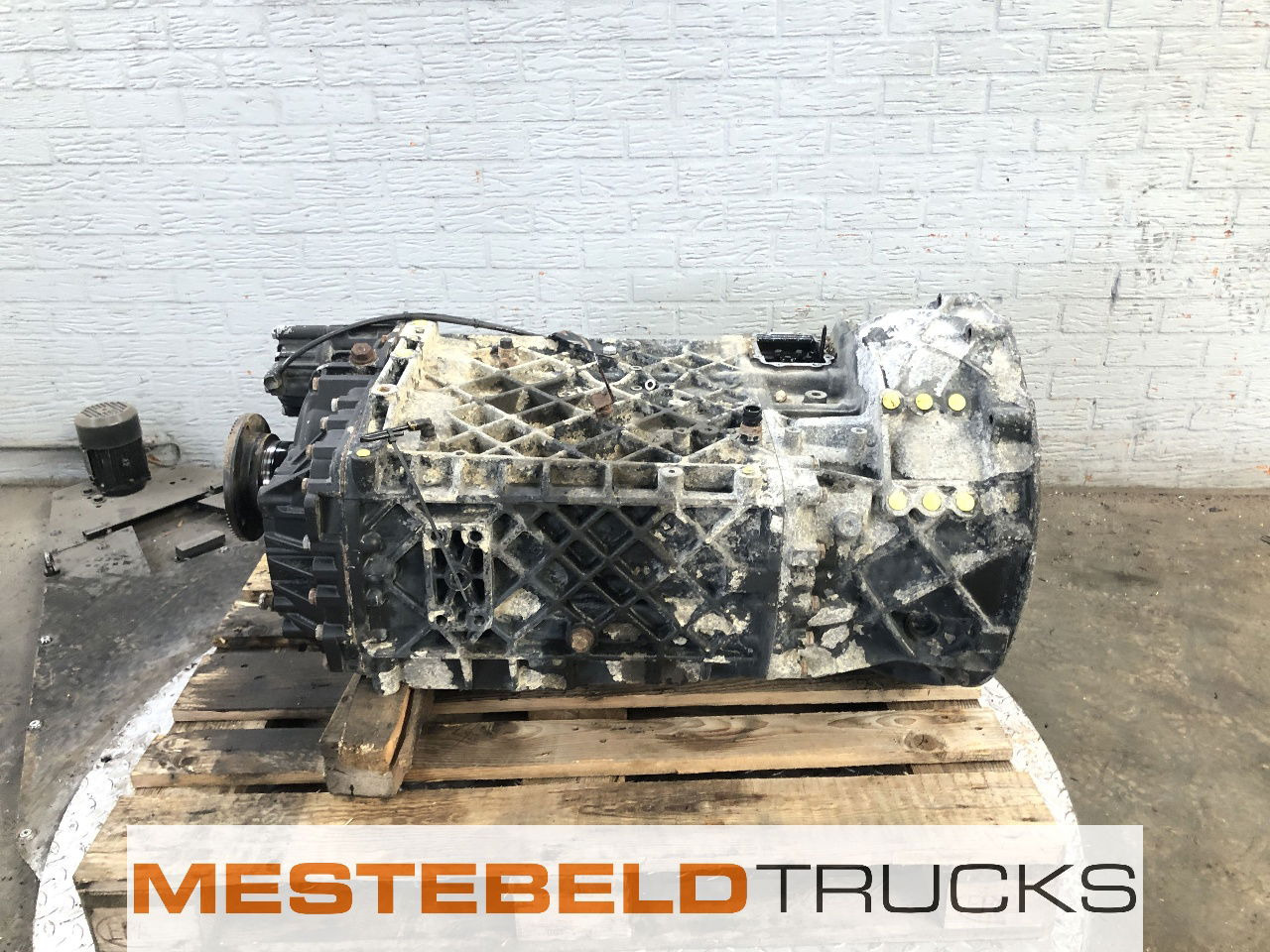 MAN Versnellingsbak 16 S 2221 TO HVA+ NA - Gearbox and parts for Truck: picture 1 MAN Versnellingsbak 16 S 2221 TO HVA+ NA - Gearbox and parts for Truck: picture 1