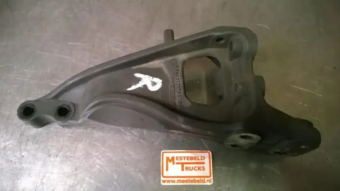 Mercedes-Benz Cabinesteun rechts - Frame/ Chassis for Truck: picture 1 Mercedes-Benz Cabinesteun rechts - Frame/ Chassis for Truck: picture 1
