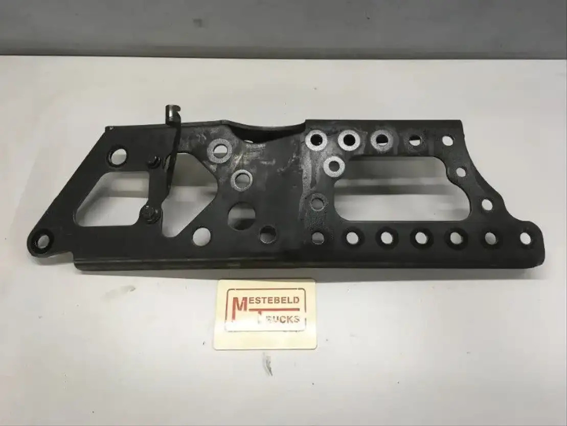 Mercedes-Benz Chassissteun rechts - Frame/ Chassis for Truck: picture 1 Mercedes-Benz Chassissteun rechts - Frame/ Chassis for Truck: picture 1