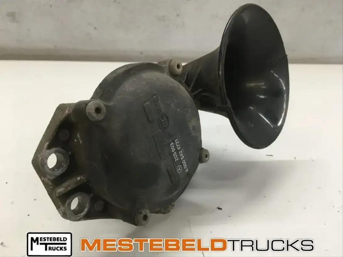 Mercedes-Benz Claxon - Frame/ Chassis for Truck: picture 1 Mercedes-Benz Claxon - Frame/ Chassis for Truck: picture 1