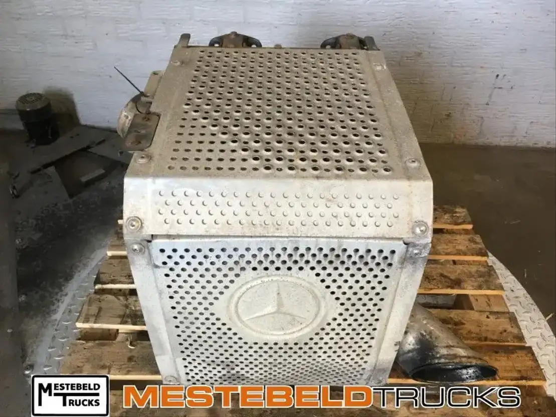 Mercedes-Benz Katalysator 175 liter - Exhaust system for Truck: picture 2 Mercedes-Benz Katalysator 175 liter - Exhaust system for Truck: picture 2