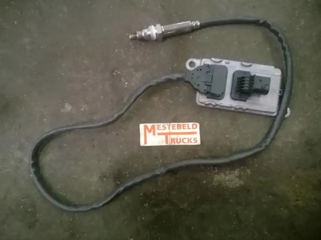 Mercedes-Benz NOX sensor - Exhaust system for Truck: picture 1 Mercedes-Benz NOX sensor - Exhaust system for Truck: picture 1