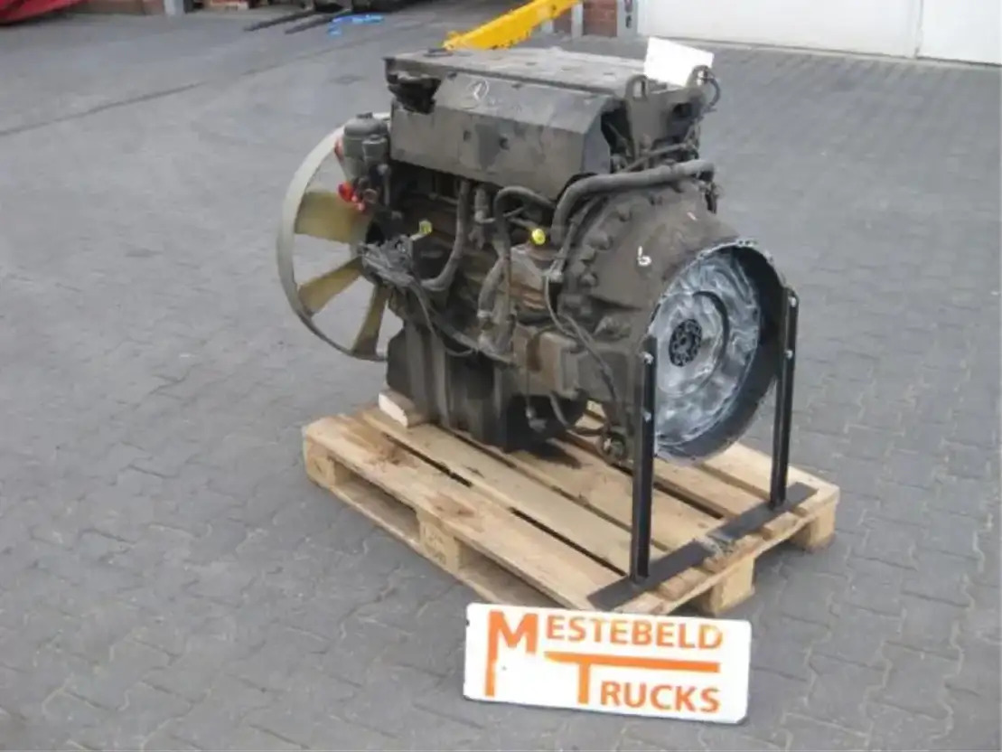 Mercedes-Benz OM 906 LA - Engine for Truck: picture 2 Mercedes-Benz OM 906 LA - Engine for Truck: picture 2