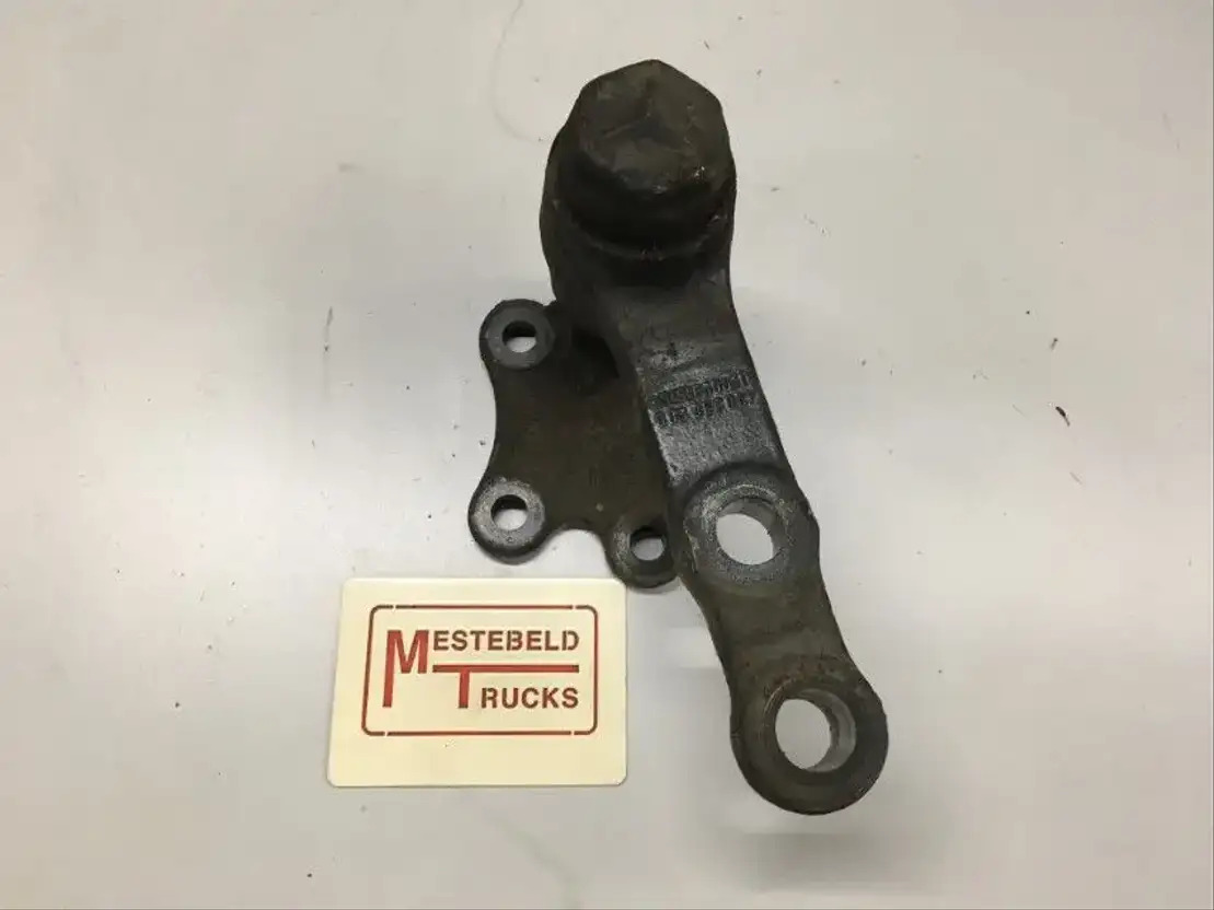 Mercedes-Benz Tussenhefboom - Steering for Truck: picture 1 Mercedes-Benz Tussenhefboom - Steering for Truck: picture 1