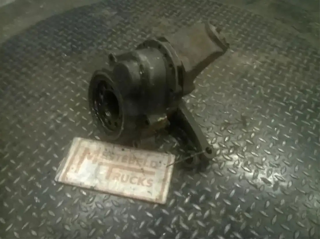 Mercedes-Benz Unimog - Front axle for Truck: picture 1 Mercedes-Benz Unimog - Front axle for Truck: picture 1