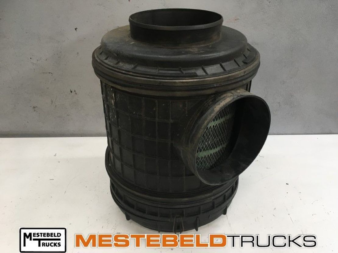 Renault Luchtfilter - Air intake system for Truck: picture 1 Renault Luchtfilter - Air intake system for Truck: picture 1