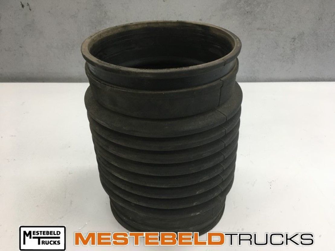 Renault Manchet - Air intake system for Truck: picture 1 Renault Manchet - Air intake system for Truck: picture 1