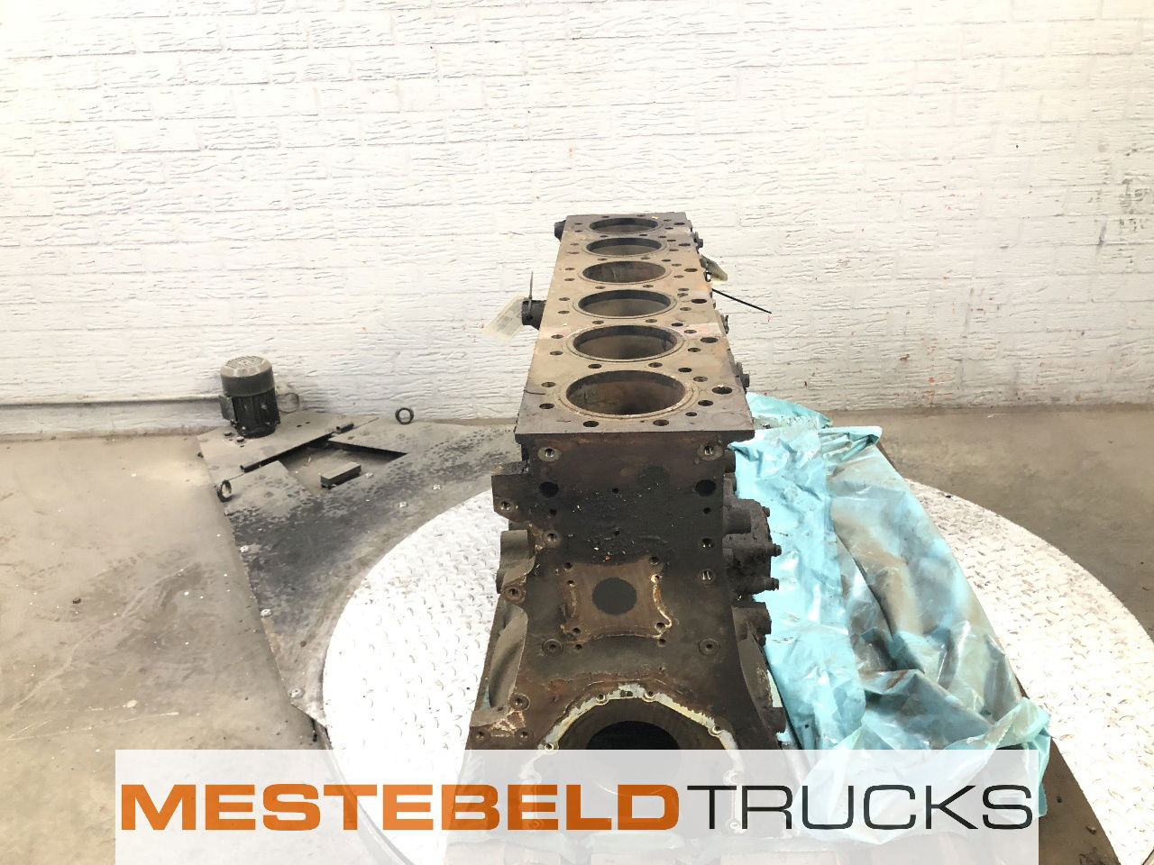 Renault Motorblok DXI 13 Magnum - Engine for Truck: picture 4 Renault Motorblok DXI 13 Magnum - Engine for Truck: picture 4