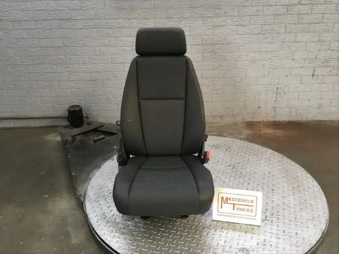 Scania Bijrijdersstoel - Seat for Truck: picture 1 Scania Bijrijdersstoel - Seat for Truck: picture 1