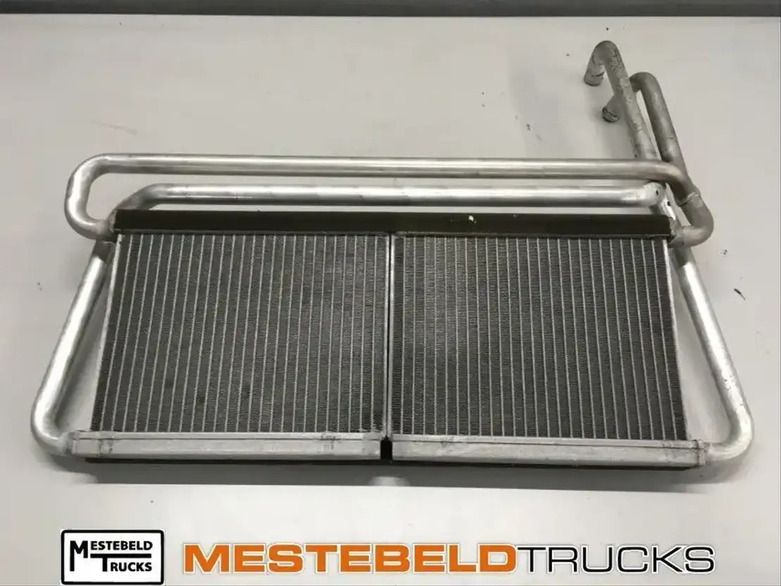 Scania Kachelradiateur R-serie - Cooling system for Truck: picture 1 Scania Kachelradiateur R-serie - Cooling system for Truck: picture 1